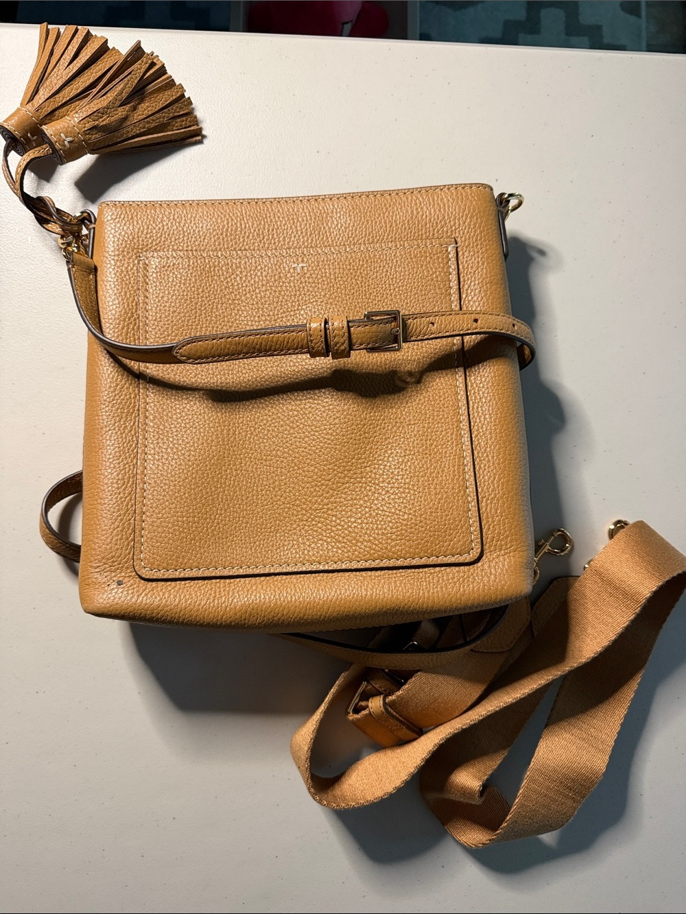 Tory Burch Pebble Leather Crossbody in Tan Camel - Picture 2 of 3